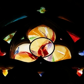 Multicoloured triquetra